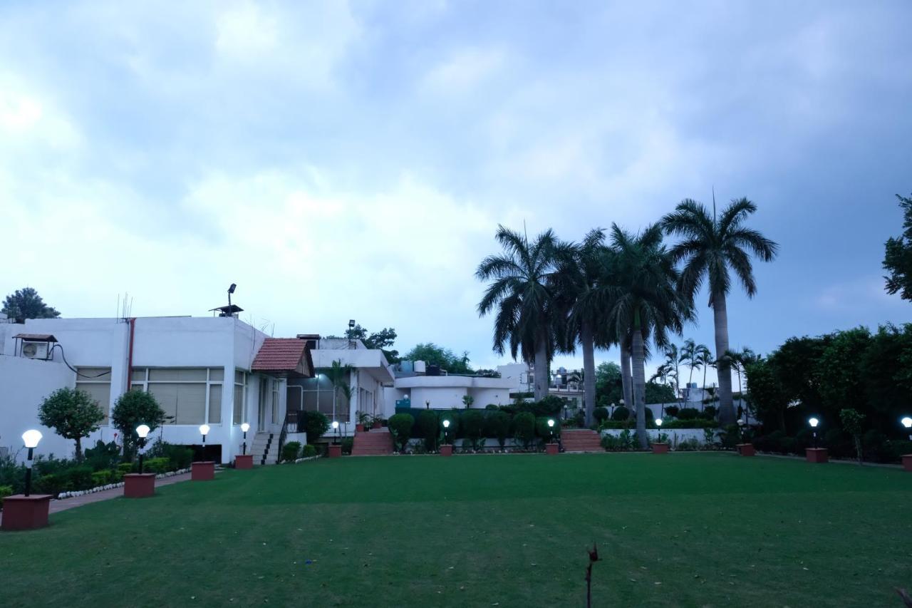 Black Mango Resort Kala Amb Extérieur photo